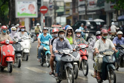 Bao nhiêu tuổi thì phải đội mũ bảo hiểm khi đi xe máy?