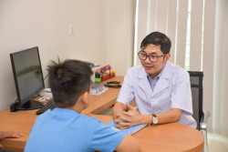 Bất an với chứng nghiện game của trẻ