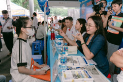 Tăng học phí đại học: Khó đủ bề