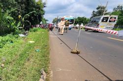 2 vợ chồng và con trai chết thảm trên Quốc lộ 26