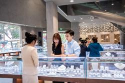 Giá vàng trong nước bất động trước diễn biến của thế giới