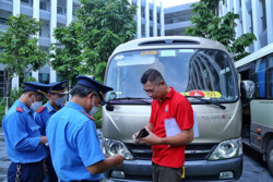 Dịch vụ xe đưa đón học sinh: Không thể lơ là, chủ quan