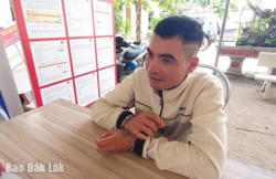 Cầm dao chém người vì nhớ lại thù cũ