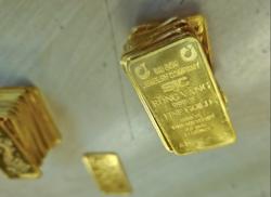 Giá vàng hôm nay 30-8: Lại quay đầu tăng mạnh, nhà đầu tư chóng mặt