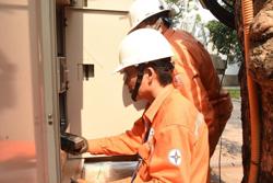 Nước về thủy điện tăng cao, vẫn lo thiếu điện đến hết tháng 10