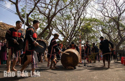 Vũ điệu con sóc của người Êđê ở buôn Wiao