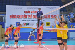 Bước chuẩn bị cần thiết của bóng chuyền nữ Đắk Lắk