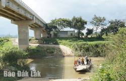 Những cây cầu chưa thể... nối bờ vui