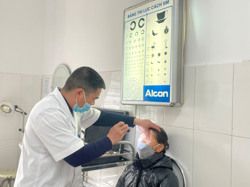 Nguy cơ mất thị lực vì mắc viêm loét giác mạc