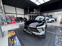 Thị trường ô tô nội địa bị đe dọa