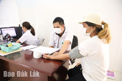 Khó khăn ở trạm y tế xã không có nữ hộ sinh