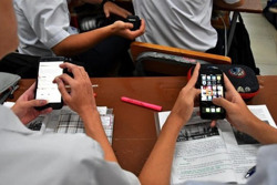 Học đường không smartphone