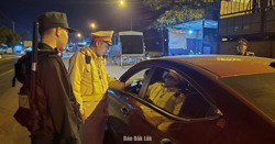 Cảnh sát giao thông Đắk Lắk xử phạt hơn 17.700 trường hợp vi phạm nồng độ cồn