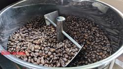 Giá cà phê hôm nay 13-1: Lần đầu tiên cà phê rang xay, hòa tan làm được điều này