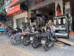 Ngại kiểm định khí thải, xe máy điện đắt khách