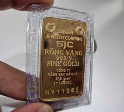 Giá vàng nhẫn 99,99 giảm tiếp, bất ngờ ngược dòng thế giới