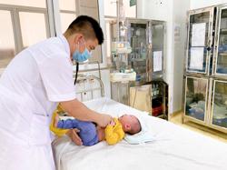 Bệnh càng thêm nặng vì tin vào 'bác sĩ Google'