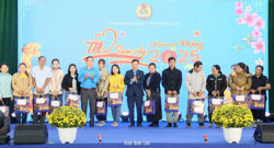 Công đoàn ngành y tế tặng gần 200 suất quà cho đoàn viên có hoàn cảnh khó khăn