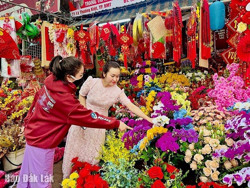 Nở rộ dịch vụ kinh doanh mùa Tết