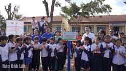 Gần 230 triệu đồng thực hiện công trình sân chơi cho thiếu nhi tại Krông Búk