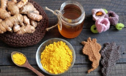 Mật ong và nghệ: 9 công dụng vượt trội cho sức khỏe của bạn