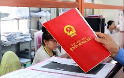 Khi nào người dân phải đi làm lại mẫu sổ đỏ mới từ năm 2025?