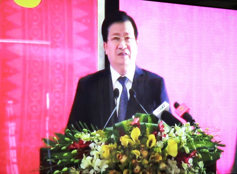Bộ Trưởng Bộ Xây dựng Trịnh Đình Dũng phát biểu tại hội nghị