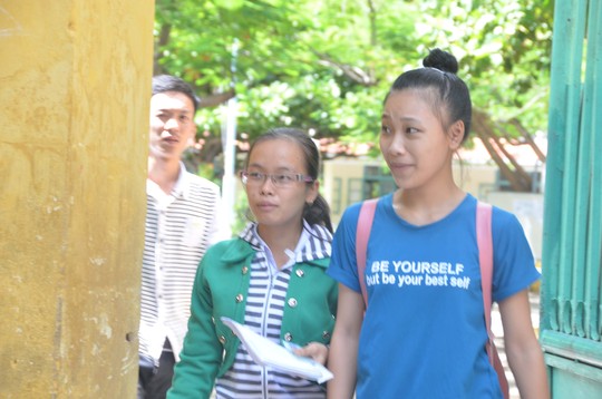 Thí sinh dự thi môn văn tại Hội đồng thi Trường Tiểu học Kim Đồng, TP Đà Nẵng