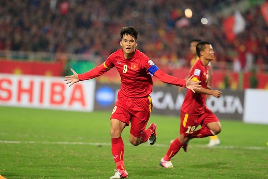 Bàn thắng muộn của Công Vinh không thể giúp Việt Nam ngược dòng trước Malaysia