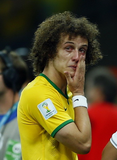 David Luiz khóc như mưa sau thất bại ở bán kết trước tuyển Đức