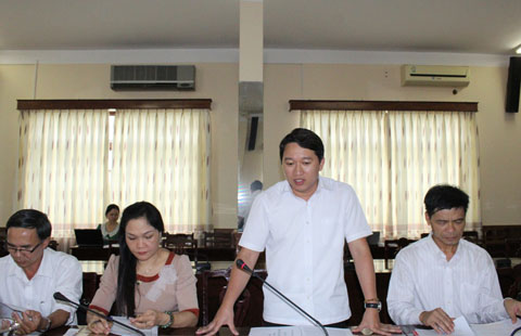 Phó Chủ tịch UBND tỉnh Nguyễn Hải Ninh phát biểu tại buổi làm việc.