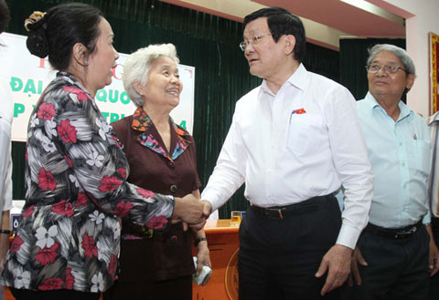 Chủ tịch nước Trương Tấn Sang tại buổi tiếp xúc cử tri quận 4, TP HCMẢnh: Hoàng Triều