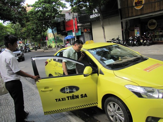 Taxi Tiên Sa đón khách tại nhà hàng Ecstasy, TP Đà Nẵng