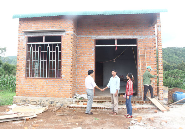 Ngôi nhà tình nghĩa của ông Nông Văn Sinh (thôn Tân Sơn) đang giai đoạn hoàn thiện.