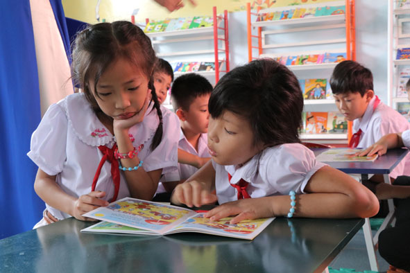 Nhờ huy động tốt sức dân, Trường Tiểu học Nguyễn Tất Thành (thị xã Buôn Hồ) đã đạt chuẩn, môi trường học tập của học sinh được cải thiện. 