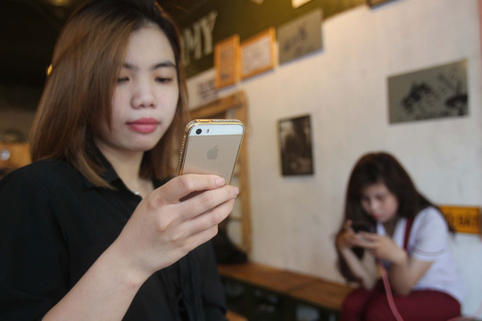 Sản phẩm của Apple được người Việt Nam tin dùng Ảnh: HOÀNG TRIỀU
