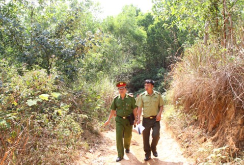 Kiểm tra công trình PCCCR tại huyện Krông Năng.