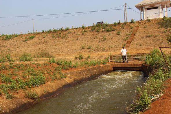 Kênh dẫn nước từ hồ Ea Nhái đến khu vực sản xuất của xã Ea Knuêk, huyện Krông Pắc.
