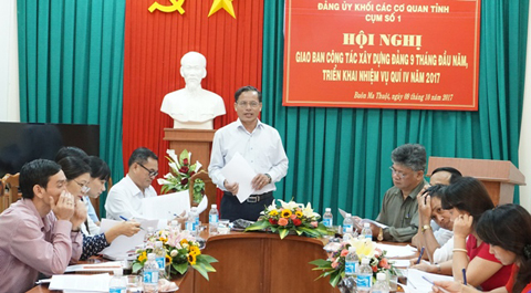 Bí thư chi bộ, Cụm trưởng Cụm số 1 Nguyễn Cảnh phát biểu khai mạc Hội  nghị.