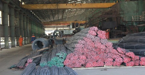 Một doanh nghiệp sản xuất thép tại Khu công nghiệp Hòa Phú, TP. Buôn Ma Thuột
