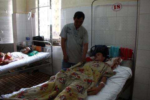 Anh Thiện đang được điều trị tại Bệnh viện Đa khoa tỉnh Đắk Lắk