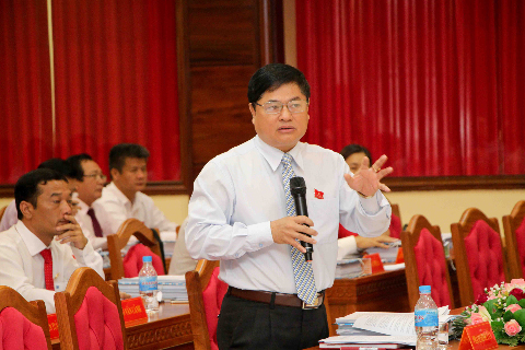 Phó Bí thư Thường trực Tỉnh ủy Phạm Minh Tấn phát biểu tại phiên giám sát. Ảnh: Hoàng Gia