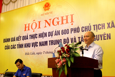 Ông Vũ Đăng Minh, Vụ trưởng Vụ Công tác Thanh niên - Bộ Nội vụ phát biểu tại hội nghị