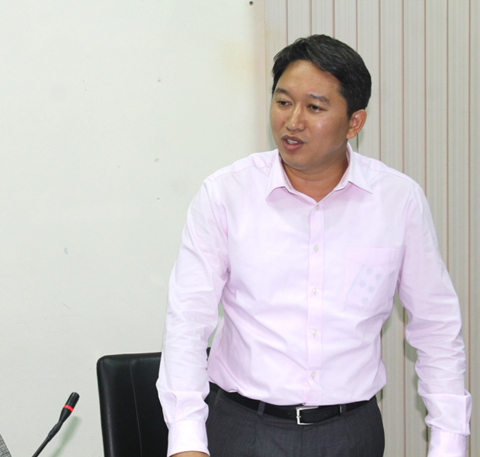 Ủy viên dự khuyết Trung ương Đảng, Phó Chủ tịch Thường trực UBND tỉnh Nguyễn Hải Ninh phát biểu ý kiến tại cuộc họp