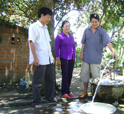 Nhiều hộ dân trên địa bàn xã Hòa Lễ (huyện Krông Bông) đã được sử dụng nguồn nước sinh hoạt hợp vệ sinh.