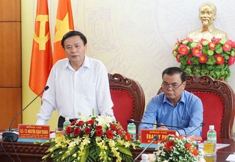 GS-TS Nguyễn Xuân Thắng, Giám đốc Học viện Chính trị Quốc gia Hồ Chí Minh phát biểu tại buổi làm việc. 