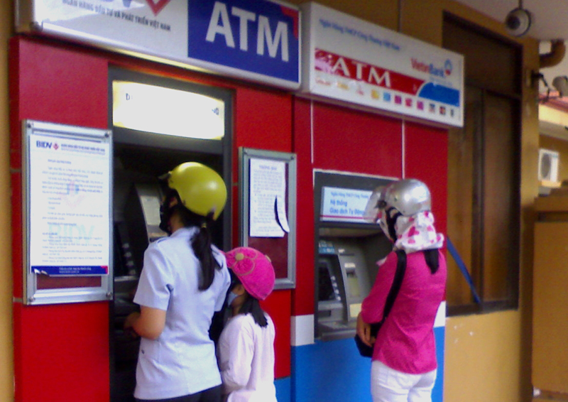 Một điểm đặt máy ATM tại TP. Buôn Ma Thuột